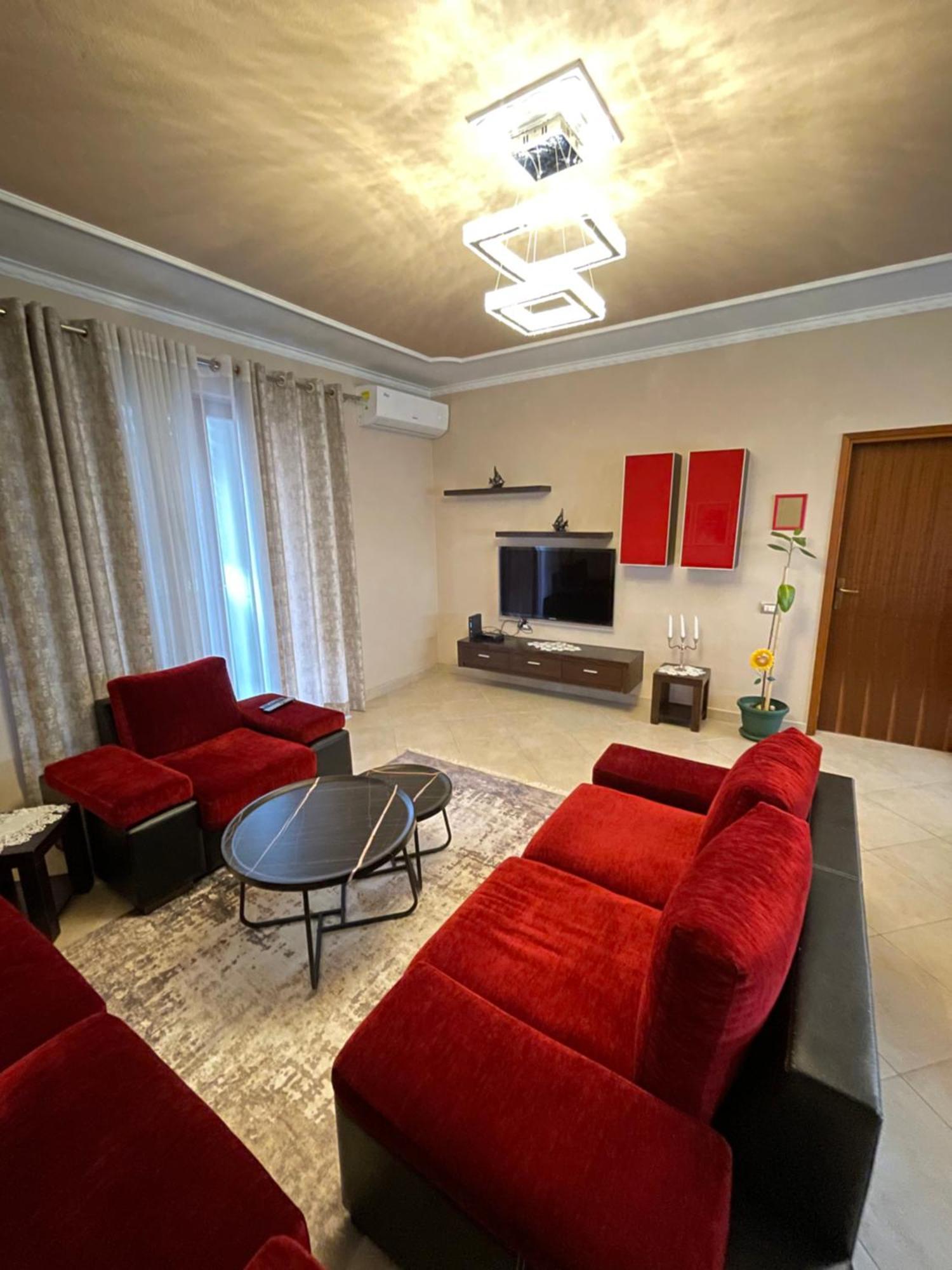 Skybase Appartement Tirana Buitenkant foto